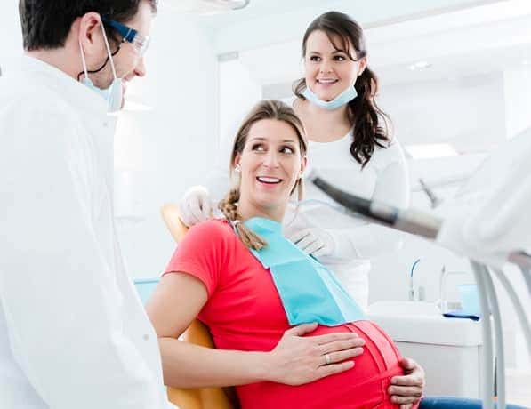 Имплантация зубов во время беременности | Фото 1 - Клиника Лукашука