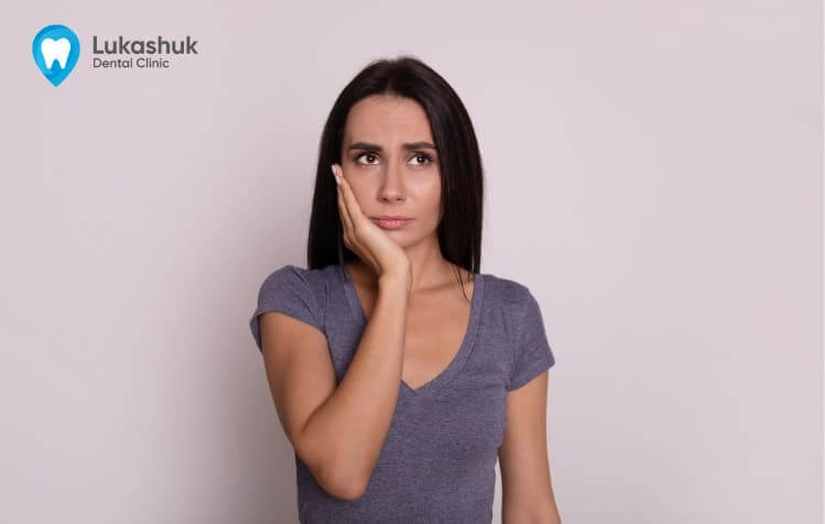 Боль в деснах