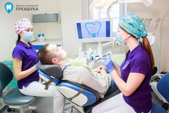 Пацієнт у лікаря на прийомі | Фото 3 – Клініка Лукашука