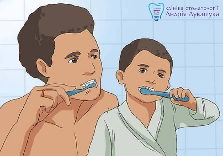 Как чистить зубы ребенку | Фото 4 - Клиника Лукашука